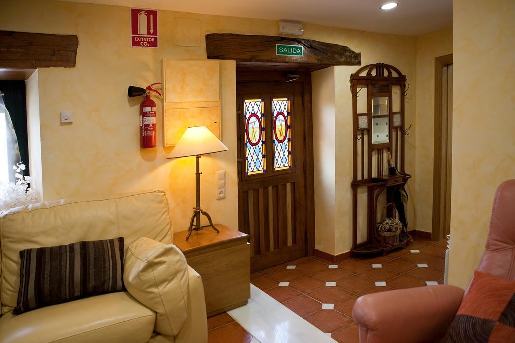 Casa Rural La Majada De Penacorada Fuentes de Peñacorada エクステリア 写真